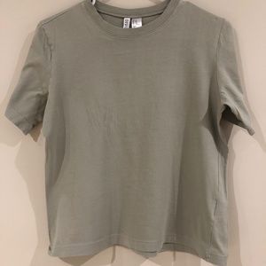H&M Divided Basic Cropped Tee